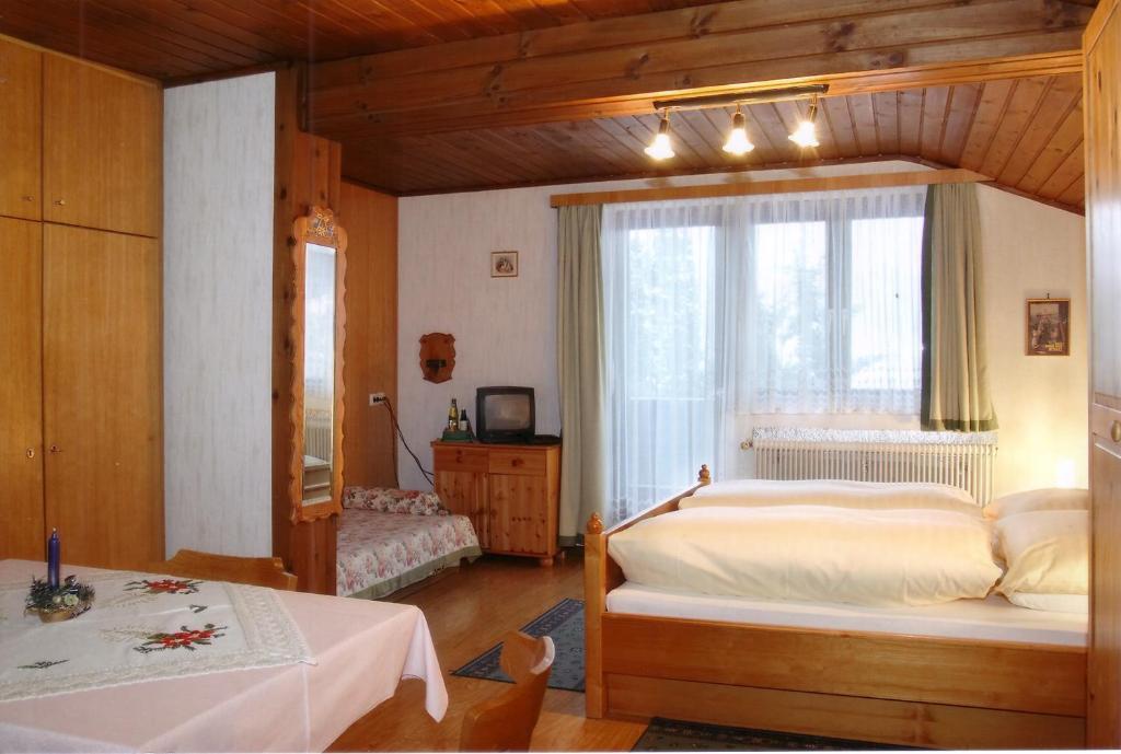 Gasthof Pension St. Wolfgang Kirchberg am Wechsel Kamer foto